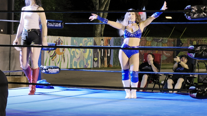 Madisyn Maxxwell 1FW Strange Duck Showdown Start