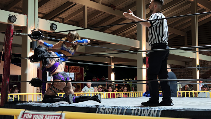 Madisyn Maxxwell Local Pro Wrestling Eye Of The Storm3 Dream Girl Ellie Face Kick